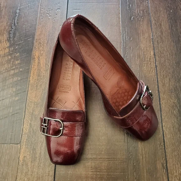 Hispanitas Shoes - Picture 3 of 13